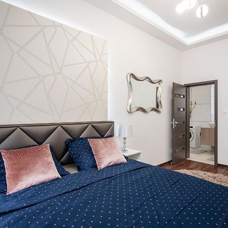 Centrum Opera Luxury Apartment With Free Garage Budapest Exteriör bild