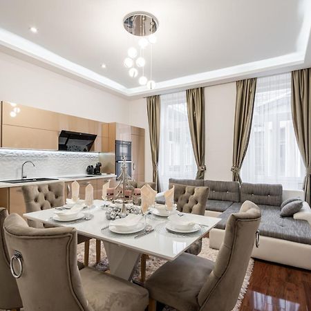 Centrum Opera Luxury Apartment With Free Garage Budapest Exteriör bild
