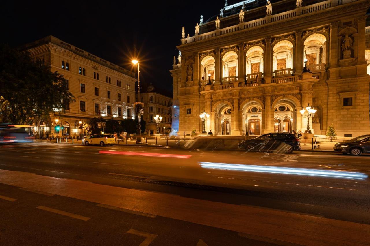 Centrum Opera Luxury Apartment With Free Garage Budapest Exteriör bild