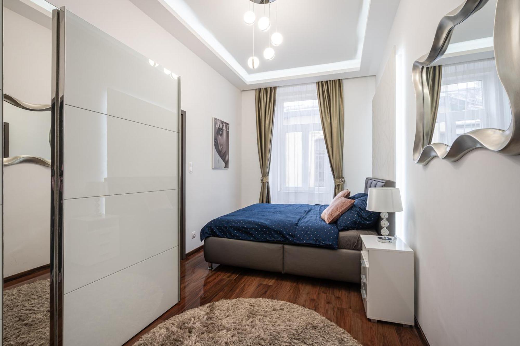 Centrum Opera Luxury Apartment With Free Garage Budapest Exteriör bild