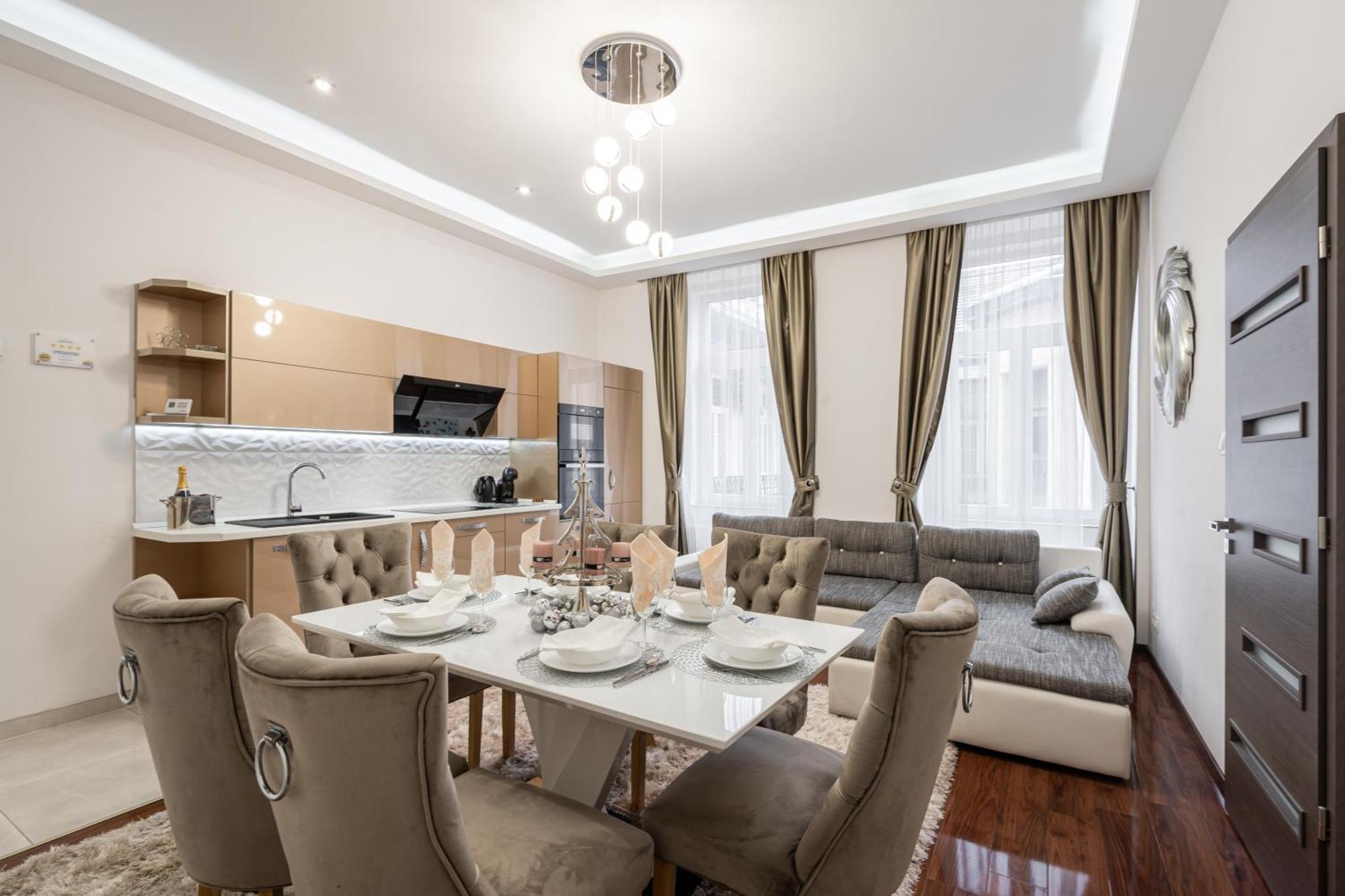 Centrum Opera Luxury Apartment With Free Garage Budapest Exteriör bild