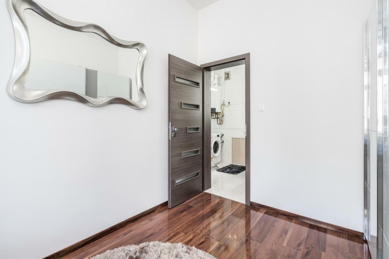 Centrum Opera Luxury Apartment With Free Garage Budapest Exteriör bild